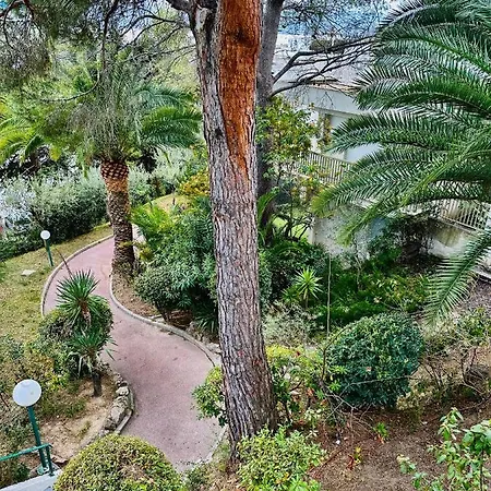Luxurious Privacy - 130m2 Entire Floor, Pool, Parking, Ac - 5' Croisette - Des Sports * Cannes