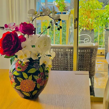 Luxurious Privacy - 130m2 Entire Floor, Pool, Parking, Ac - 5' Croisette - Des Sports Cannes