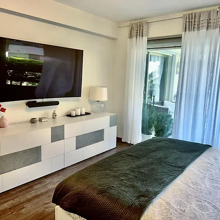 Luxury & Privacy - Entire Floor - Pool, Parking, Ac - Des Sports, Palais Des Festivals 5' Apartment Cannes