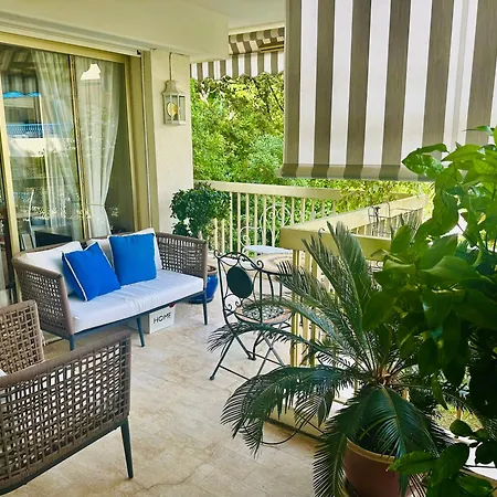 Luxury & Privacy - Pool, Parking, Ac *