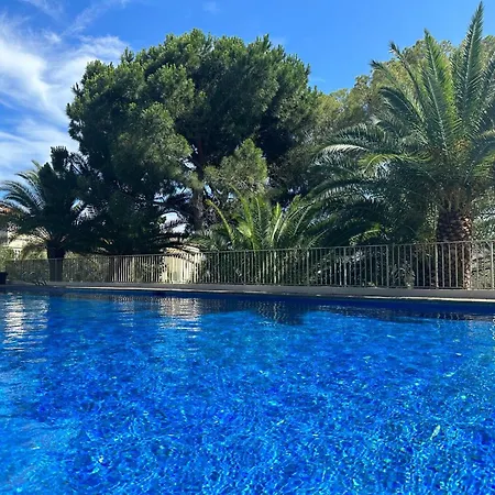 Luxurious Privacy - 130m2 Entire Floor, Pool, Parking, Ac - 5' Croisette - Des Sports Cannes
